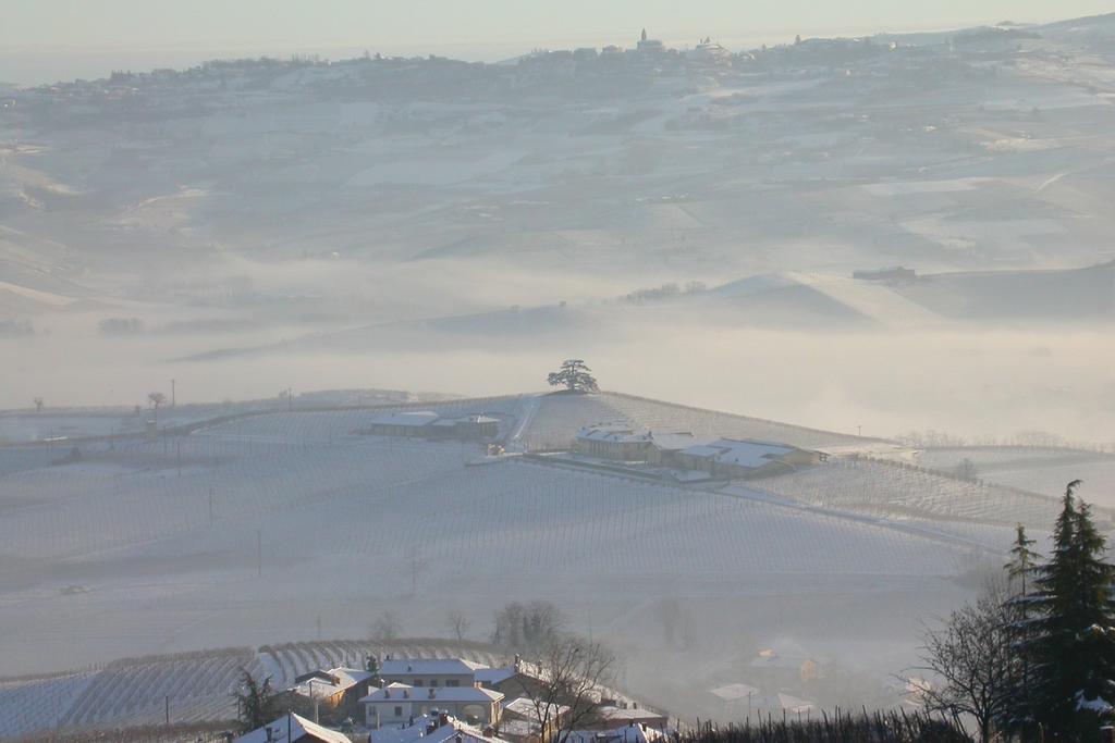 Cascina Rocca Agriturismo B&B Ла Морра Экстерьер фото