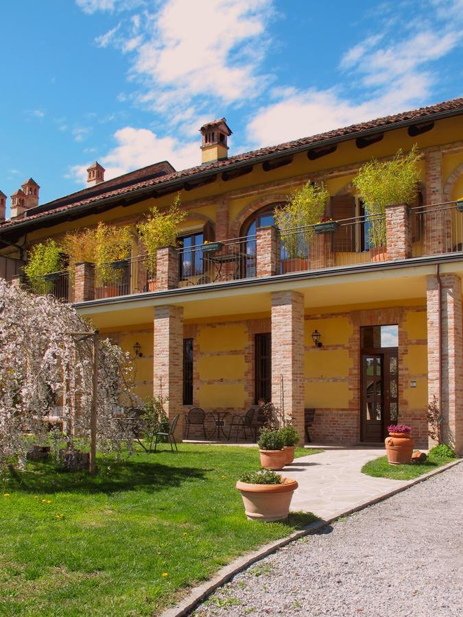 Cascina Rocca Agriturismo B&B Ла Морра Экстерьер фото